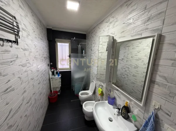 Tirane, shitet apartament 2+1 Kati 5, 72 m² 160.000 € (Shkolla e Baletit)