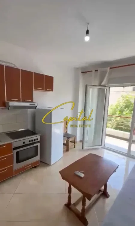 Tirane, jepet me qera apartament 2+1 Kati 3, 70 m² 500 € (LIQENI I THATE)