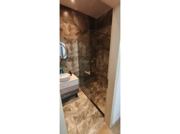 Tirane, jepet me qera apartament 2+1 Kati 5, 82 m² 600 € (Kodra e Diellit)