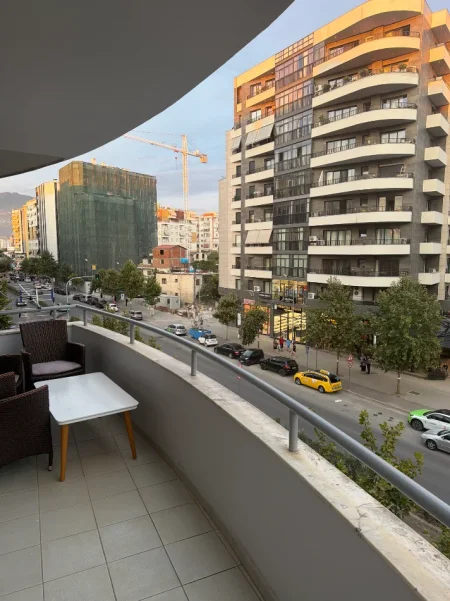 Tirane, jepet me qera apartament 1+1+Ballkon Kati 3, 60.000 € (Fillimi i Bulevardit te Ri)