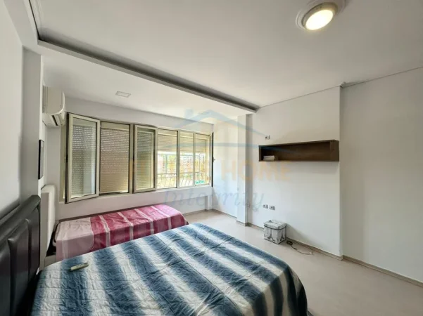 Tirane, shitet apartament 2+1+Ballkon Kati 8, 98 m² 205.000 € (ALIDEMI)