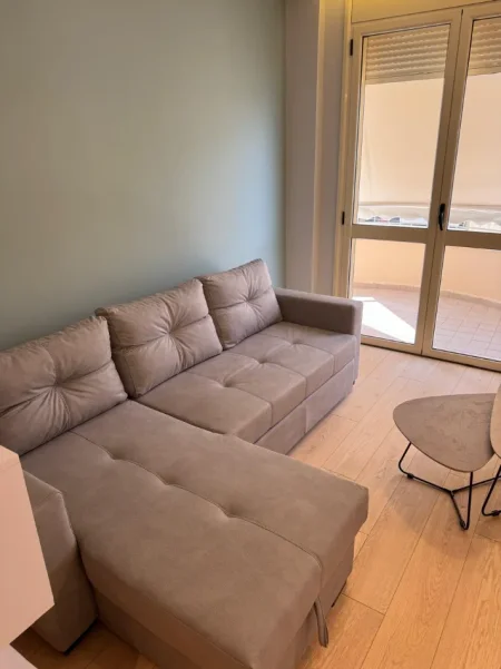 Vlore, shitet apartament 1+1 Kati 8, 80 m² 185.000 € , LUNGOMARE