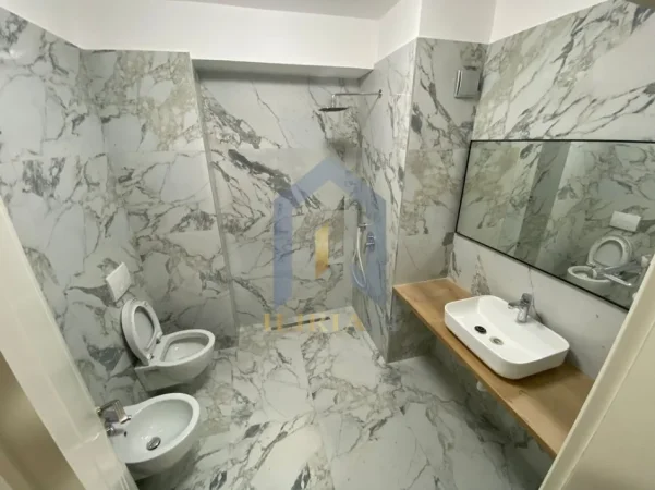 Tirane, shitet apartament 2+1+Ballkon Kati 5, 94 m² 175.000 € (Apartament 2+1 në shitje Don Bosko)