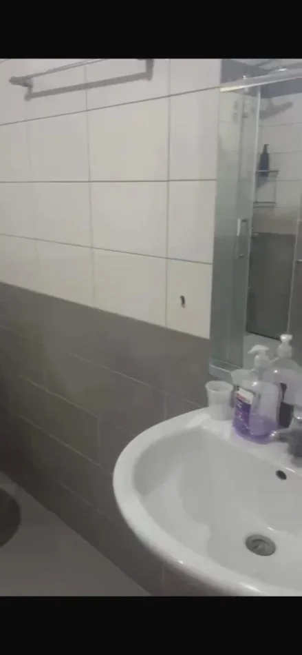Tirane, jepet me qera apartament 2+1 Kati 8, 115 m² 550 € (Astir)