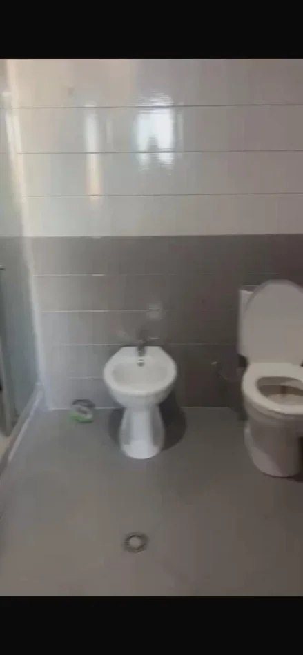 Tirane, jepet me qera apartament 2+1 Kati 8, 115 m² 550 € (Astir)