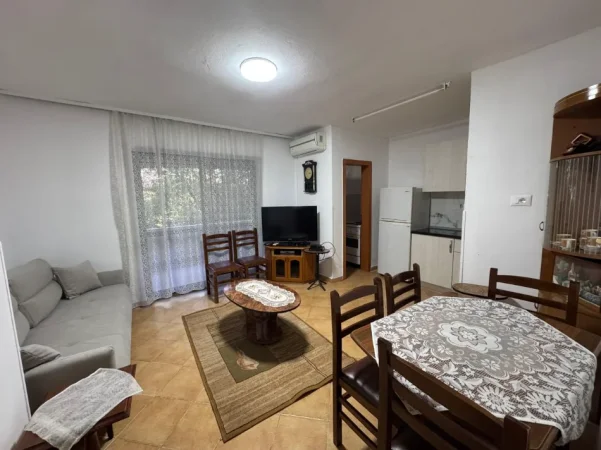 🏠 Jepet me Qera  Apartament 2+1 tek Bkt ne Ali Dem 550 €  (Fusha  ne Ali Dem )