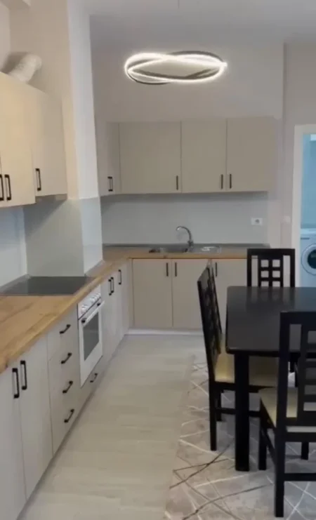 Tirane, jepet me qera apartament 1+1 Kati 1, 74 m² 450 € (ASTIR)