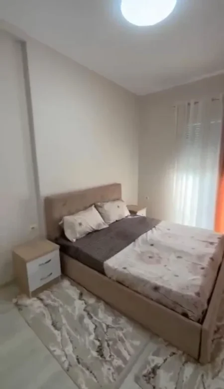 Tirane, jepet me qera apartament 1+1 Kati 1, 74 m² 450 € (ASTIR)
