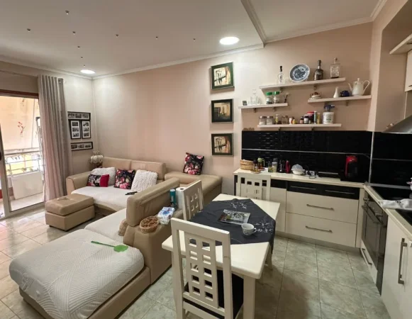 Tirane, shitet apartament 3+1 , 98 m² 150.000 € 