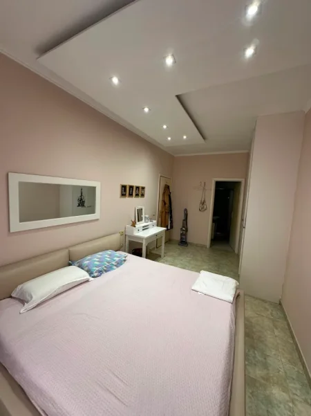 Tirane, shitet apartament 3+1+Ballkon Kati 3, 98 m² 150.000 € (Yzberisht)