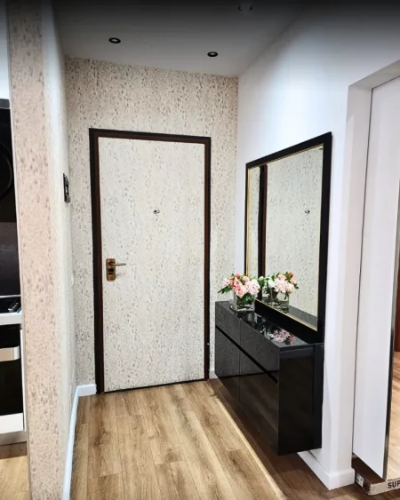 Tirane, jepet me qera apartament 2+1+Ballkon Kati 2, 100 m² 1.500 € 