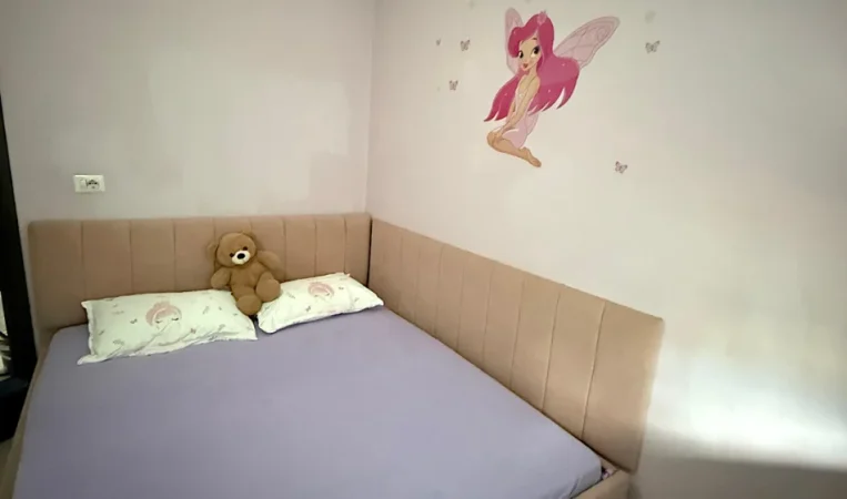 Tirane, jepet me qera apartament 2+1 Kati 5, 95 m² 750 € 