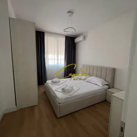 Tirane, jepet me qera apartament 1+1 Kati 5, 85 m² 650 € (RRUGA E KAVAJES)