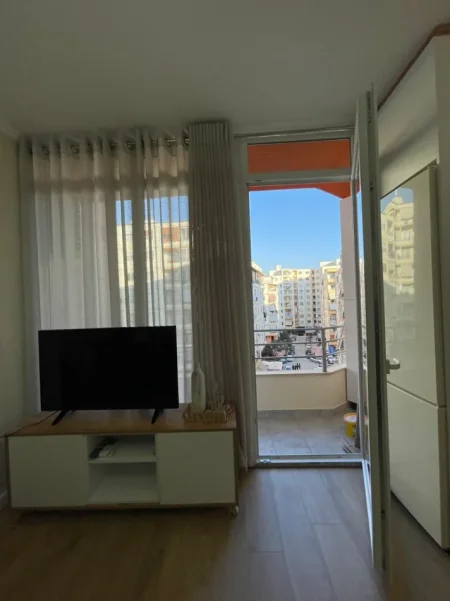 Tirane, jepet me qera apartament 1+1 Kati 5, 65 m² 500 € (ASTIR)
