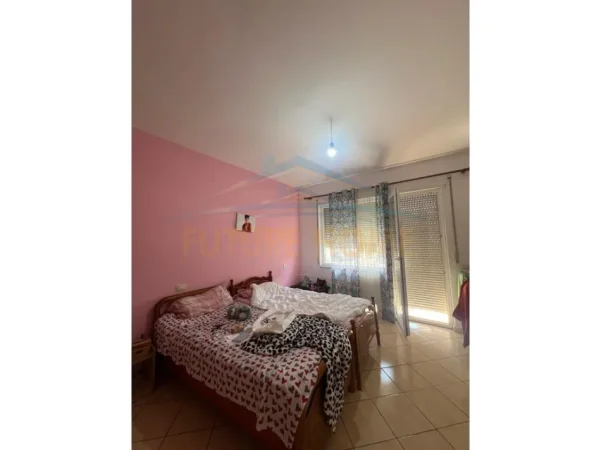 Tirane, jepet me qera apartament 2+1 Kati 2, 88 m² 400 € (Fresk)
