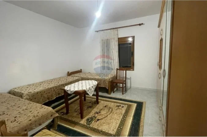 Vlore, jepet me qera Vile 2+1+Aneks+Ballkon Kati 1, 116 m² 500 € (Rruga e Re, Vlore)