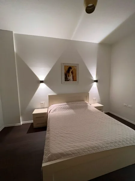 Liqeni i Thate, Apartament 1+1 per Qira - 50000 Lek