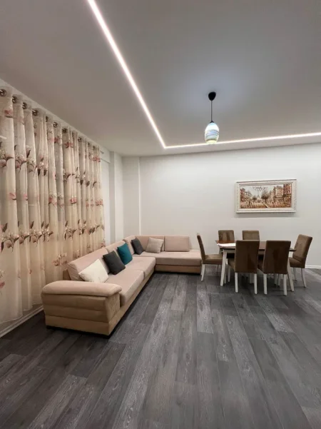 Liqeni i Thate, Apartament 1+1 per Qira - 50000 Lek
