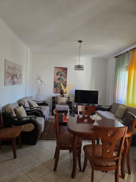 Tirane, jepet me qera apartament 2+1+Ballkon Kati 3, 90 m² 620 € (RRUGA SIRI KODRA)
