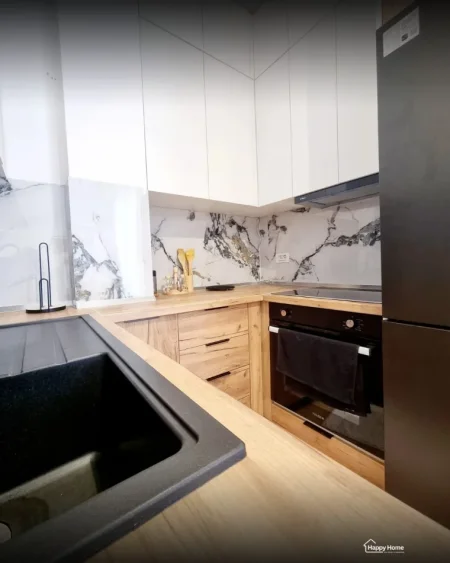 Tirane, jepet me qera apartament 1+1+Ballkon Kati 1, 50 m² 500 € 