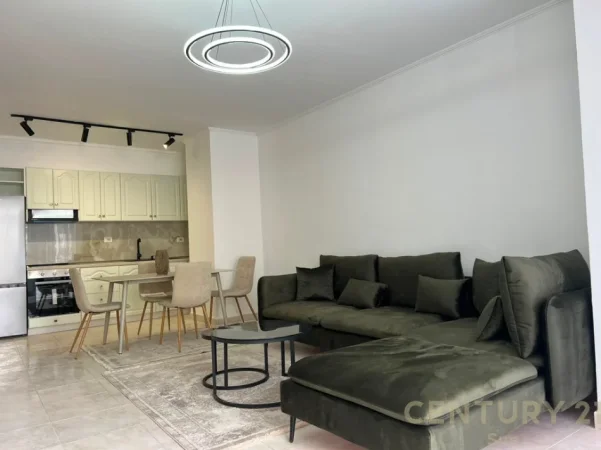 Tirane, jepet me qera apartament 2+1 Kati 1, 92 m² 550 € (astir fund bulevardit)