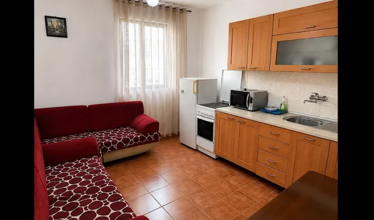 Tirane, jepet me qera apartament Kati 3, 70 m² 470 € 