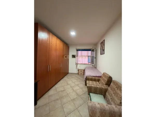 Tirane, shitet apartament 2+1 Kati 1, 97 m² 285.000 € (prane rruge kosovareve)