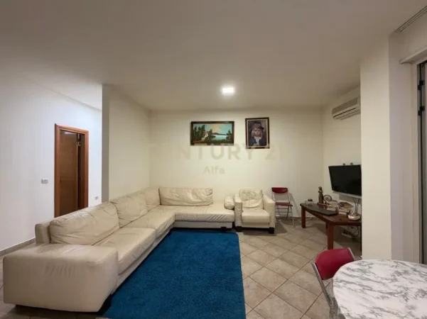 Tirane, shitet apartament 2+1 Kati 1, 97 m² 285.000 € (prane rruge kosovareve)