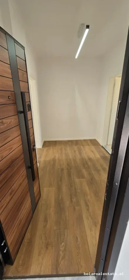 Tirane, shitet apartament 1+1+Ballkon Kati 3, 59 m² 140.000 € (Ish Parku)