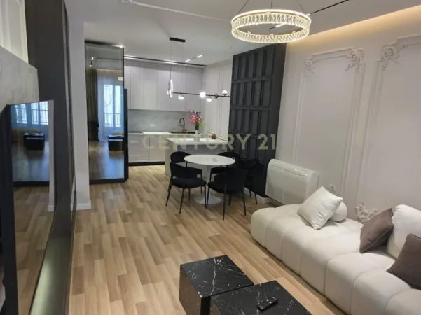 Tirane, jepet me qera apartament 2+1 Kati 7, 117 m² 1.100 € (astir unaza e re tek oazis)
