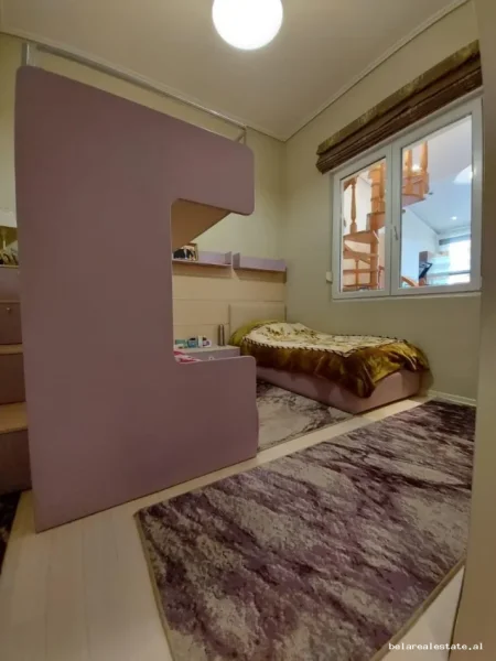 Tirane, jepet me qera apartament 2+1+Ballkon Kati 5, 148 m² 860 € (Fresk)