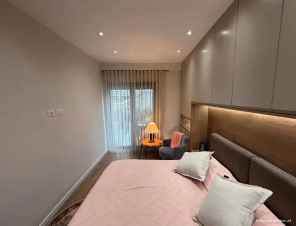Tirane, jepet me qera apartament 1+1+Ballkon Kati 1, 52 m² 735 € (Kodra e Diellit)