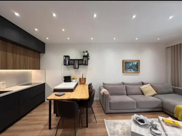 Tirane, jepet me qera apartament 1+1+Ballkon Kati 1, 52 m² 735 € (Kodra e Diellit)