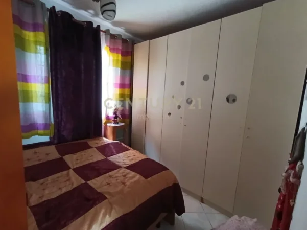 Tirane, shitet shtepi 4+1+Ballkon Kati 2, 411 m² 265.000 € (babrru qender prane unazes se madhe)