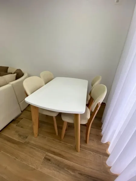 Tirane, jepet me qera apartament 2+1 Kati 4, 90 m² 600 € (Rruga Bardhyl)
