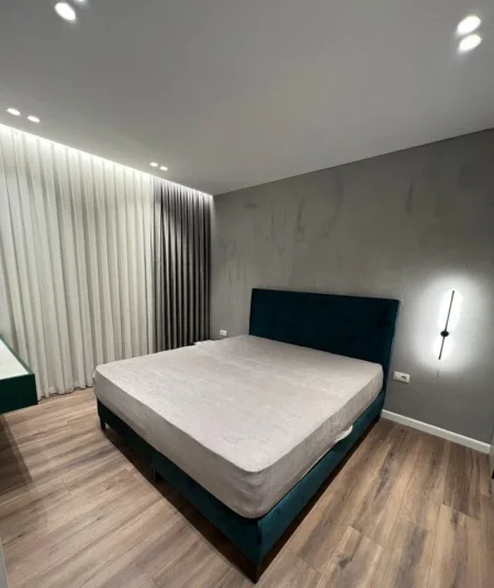 Tirane, jepet me qera apartament 2+1 Kati 7, 84 m² 700 € (Ish Fusha e Aviacionit)