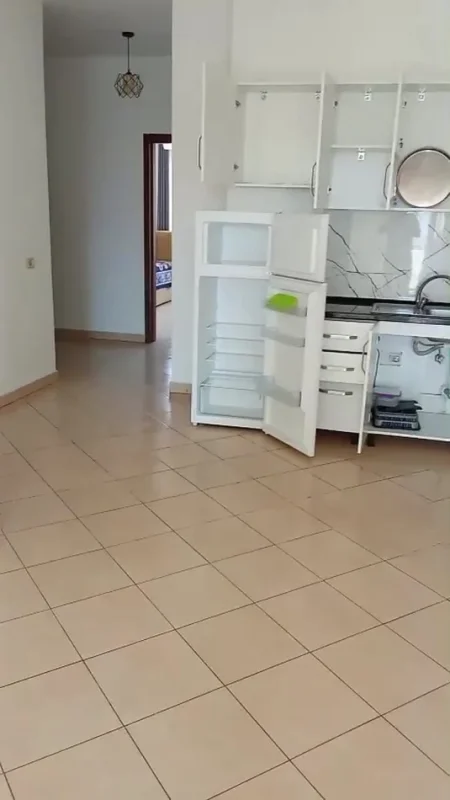 Tirane, jepet me qera apartament 2+1 Kati 7, 75 m² 400 € (Kamez Junction)