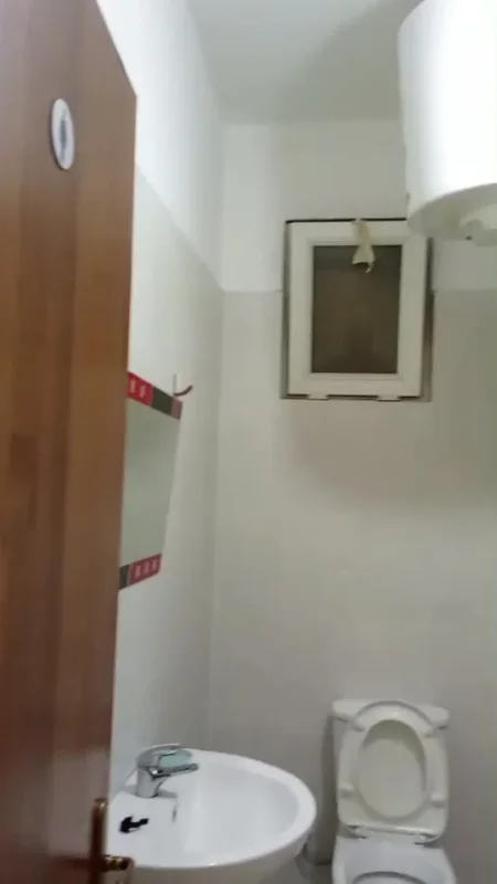 Tirane, jepet me qera apartament 2+1 Kati 7, 75 m² 400 € (Kamez Junction)