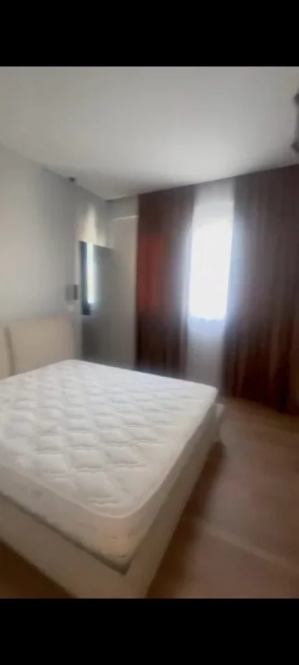 Tirane, jepet me qera apartament 2+1 Kati 3, 125 m² 1.200 € (Rruga e Kavajës)