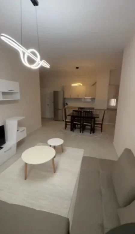 Tirane, jepet me qera apartament 1+1 Kati 4, 75 m² 500 € (Astir)