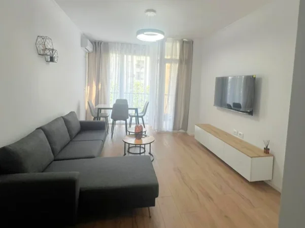 Tirane, jepet me qera apartament 1+1+Ballkon , 100 m² 600 €