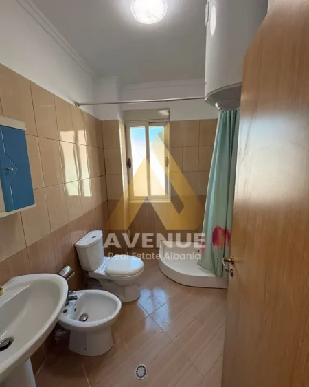 Tirane, shitet apartament 2+1 Kati 2, 88 m² 135.000 € (Rruga e Dajtit)