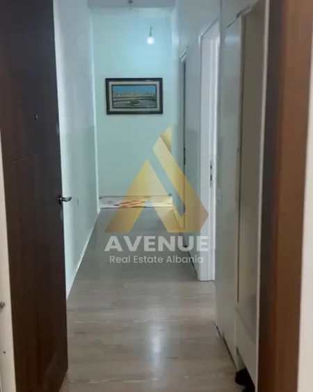 Tirane, shitet apartament 3+1 Kati 3, 181 m² 397.000 € (Rruga Frosina Plaku)