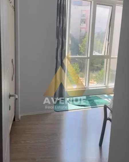 Tirane, shitet apartament 3+1 Kati 3, 181 m² 397.000 € (Rruga Frosina Plaku)