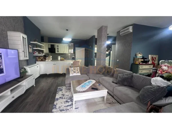 Gjiri Lalezit | Hamallaj, shitet Vile 3+1+Aneks+Ballkon Kati 2, 200 m² 545.000 € (KOMPLEKSI LURA 3)
