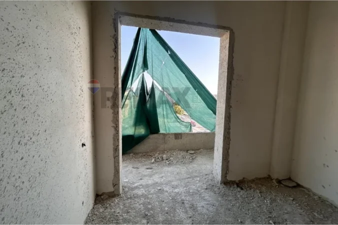 Vlore, shitet apartament 2+1 Kati 5, 104 m² 125.000 € (Rruga Gjergj Kastrioti (Transballkanike), Vlorë)