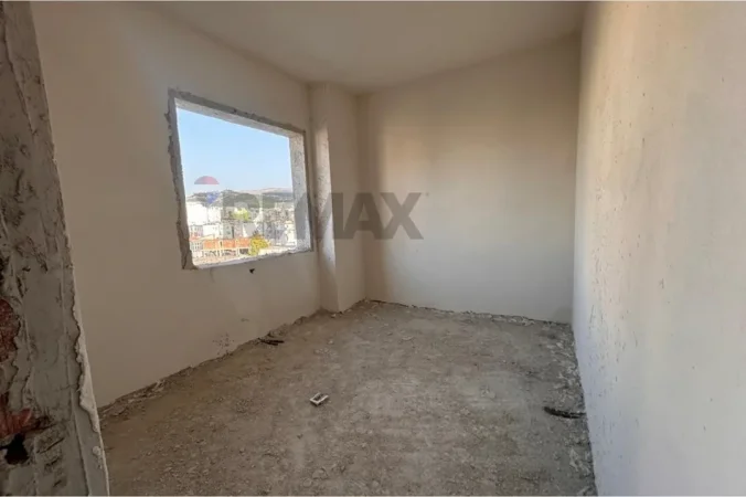 Vlore, shitet apartament 2+1 Kati 5, 104 m² 125.000 € (Rruga Gjergj Kastrioti (Transballkanike), Vlorë)