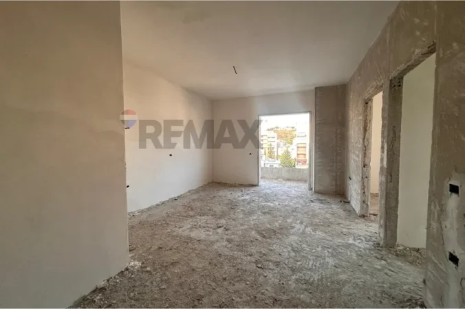 Vlore, shitet apartament 2+1 Kati 5, 104 m² 125.000 € (Rruga Gjergj Kastrioti (Transballkanike), Vlorë)