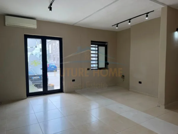Durres, shitet ambjent biznesi Kati 0, 53 m² 159.000 € (LAGJIA 17,DURRES)