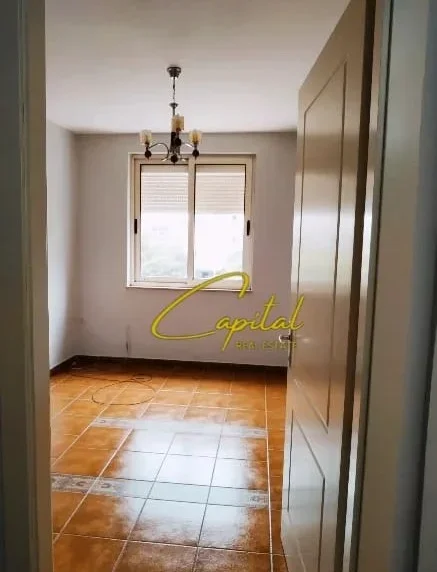 Tirane, jepet me qera zyre Kati 2, 50 m² 550 € (21 DHJETORI)